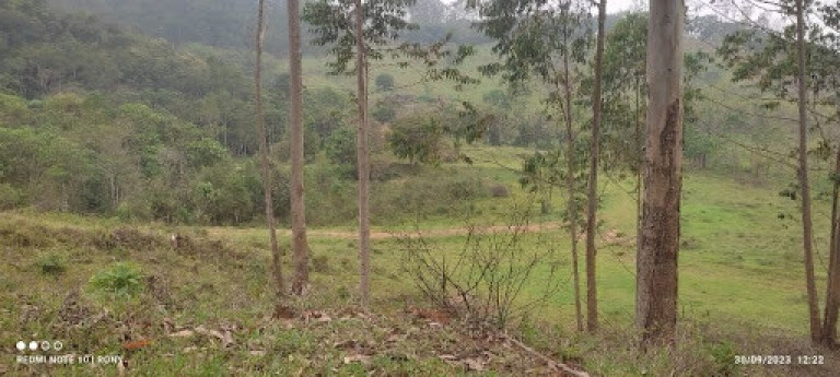 Imagem Chácara com 2 Quartos à Venda, 150 m² em Centro - Paraibuna Imagem Chácara com 2 Quartos à Venda, 150 m² em Centro - Paraibuna