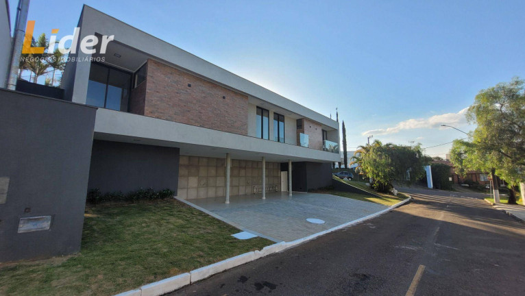 Imagem Casa com 4 Quartos à Venda, 450 m² em Spina Ville - Juiz De Fora Imagem Casa com 4 Quartos à Venda, 450 m² em Spina Ville - Juiz De Fora