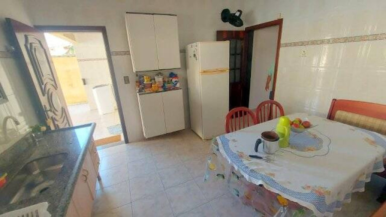 Imagem Casa com 3 Quartos à Venda, 360 m² em Stella Maris - Peruíbe