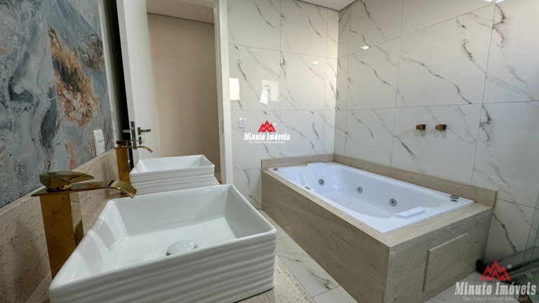 Imagem Casa com 3 Quartos à Venda, 382 m² em Aldeia Da Serra - Barueri Imagem Casa com 3 Quartos à Venda, 382 m² em Aldeia Da Serra - Barueri