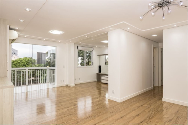 Imagem Apartamento com 3 Quartos à Venda, 83 m² em Vila Ipiranga - Porto Alegre