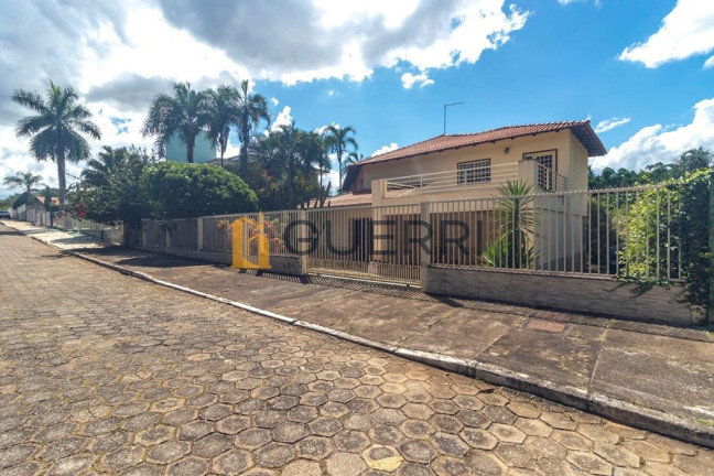 Imagem Casa com 5 Quartos à Venda, 590 m² em Park Way - Brasília Imagem Casa com 5 Quartos à Venda, 590 m² em Park Way - Brasília