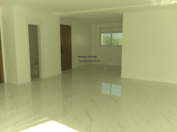 Imagem Imóvel com 3 Quartos à Venda, 182 m²em Centro - Balneário Camboriú Imagem Imóvel com 3 Quartos à Venda, 182 m²em Centro - Balneário Camboriú