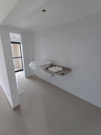 Imagem Apartamento com 2 Quartos à Venda, 67 m² em Mirim - Praia Grande