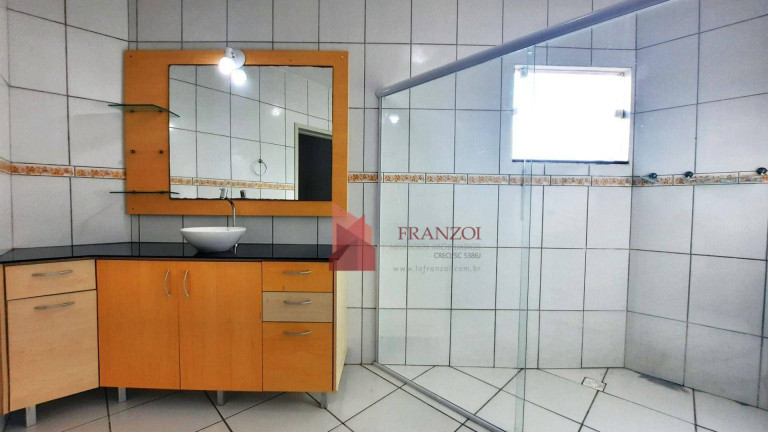 Imagem Sobrado com 4 Quartos à Venda, 350 m² em Dom Bosco - Itajaí Imagem Sobrado com 4 Quartos à Venda, 350 m² em Dom Bosco - Itajaí