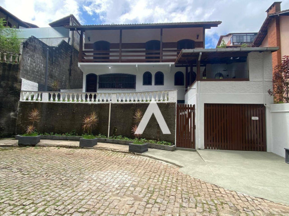 Casa com 4 Quartos à Venda, 173 m² em Alto - Teresópolis