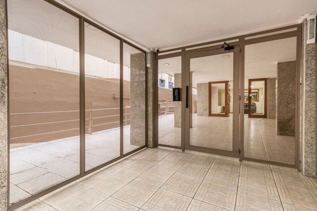 Imagem Imóvel com 1 Quarto à Venda, 39 m² em Centro Histórico - Porto Alegre Imagem Imóvel com 1 Quarto à Venda, 39 m² em Centro Histórico - Porto Alegre