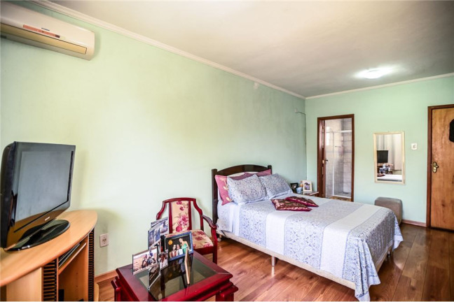 Imagem Casa com 2 Quartos à Venda, 149 m² em Passo Da Areia - Porto Alegre