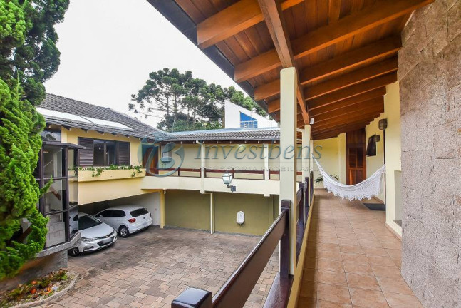 Casa com 5 Quartos à Venda, 480 m² em Ahú - Curitiba