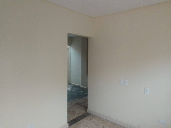 Imagem Sobrado com 3 Quartos para Alugar,  em Arapongas