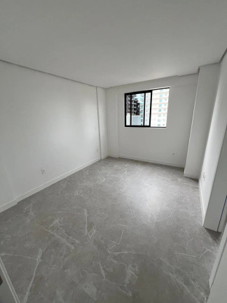 Imagem Apartamento com 3 Quartos à Venda, 112 m² em Meia Praia - Itapema
