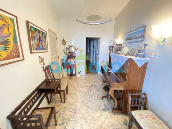 Imagem Apartamento com 3 Quartos à Venda, 285 m² em Copacabana - Rio De Janeiro