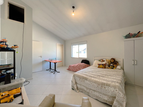 Imagem Casa com 3 Quartos à Venda, 295 m² em Coqueiros - Florianópolis
