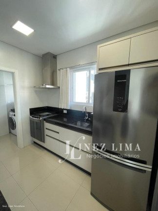 Imagem Apartamento com 4 Quartos à Venda, 181 m² em Meia Praia