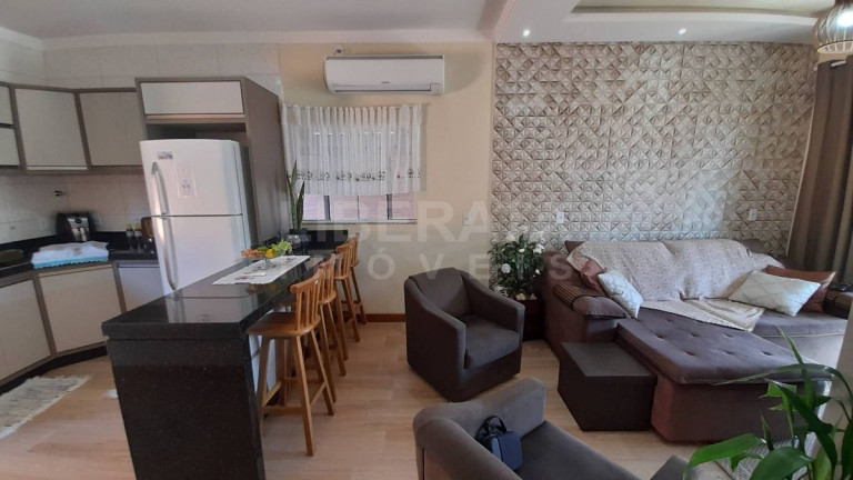 Imagem Casa com 3 Quartos à Venda, 150 m² em Navegantes Imagem Casa com 3 Quartos à Venda, 150 m² em Navegantes