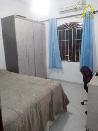 Imagem Casa com 3 Quartos à Venda, 250 m² em Solemar - Praia Grande