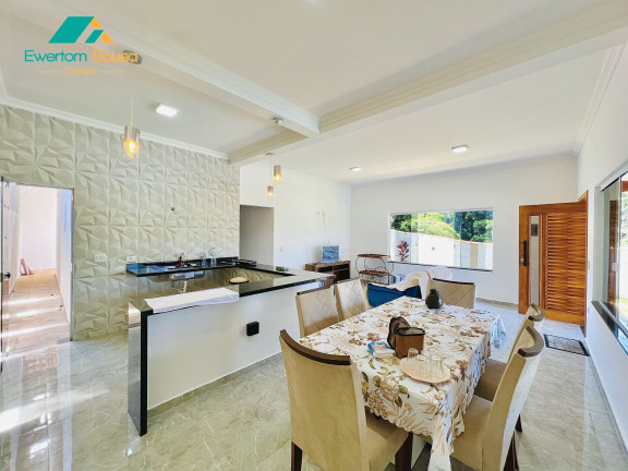 Imagem Casa com 3 Quartos à Venda, 140 m² em Jundiaizinho (terra Preta) - Mairiporã Imagem Casa com 3 Quartos à Venda, 140 m² em Jundiaizinho (terra Preta) - Mairiporã