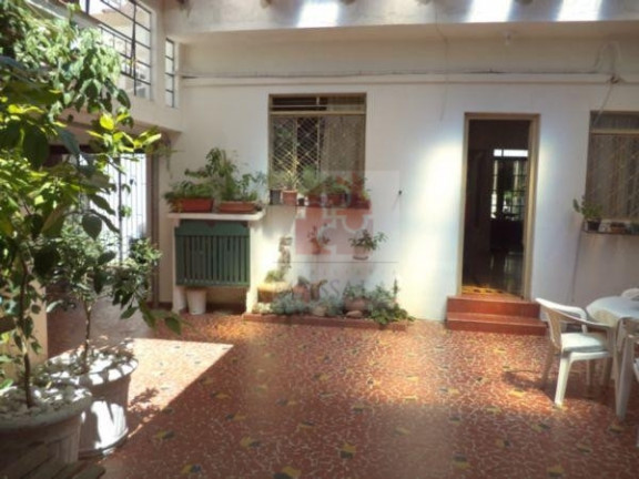 Imagem Casa com 3 Quartos à Venda, 151 m² em Santana - Porto Alegre