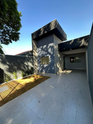 Casa com 3 Quartos à Venda, 76 m² em Parque Residencial Aeroporto - Maringa
