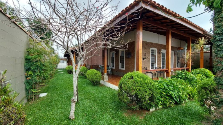 Casa com 5 Quartos à Venda ou Locação, 420 m² em Vila Costa - Suzano