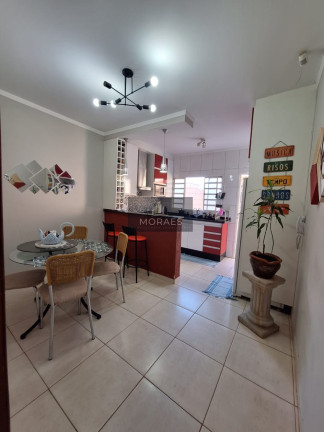 Imagem Casa com 2 Quartos à Venda, 115 m² em Jardim Ouro Verde - Botucatu Imagem Casa com 2 Quartos à Venda, 115 m² em Jardim Ouro Verde - Botucatu