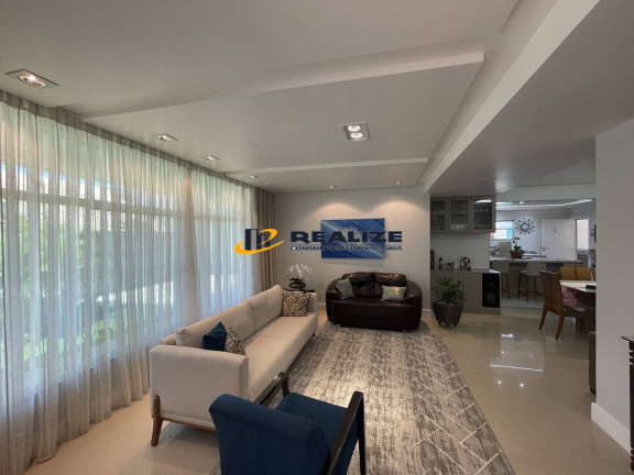 Imagem Casa com 4 Quartos à Venda, 360 m²em Flamboyant - Campos Dos Goytacazes Imagem Casa com 4 Quartos à Venda, 360 m²em Flamboyant - Campos Dos Goytacazes