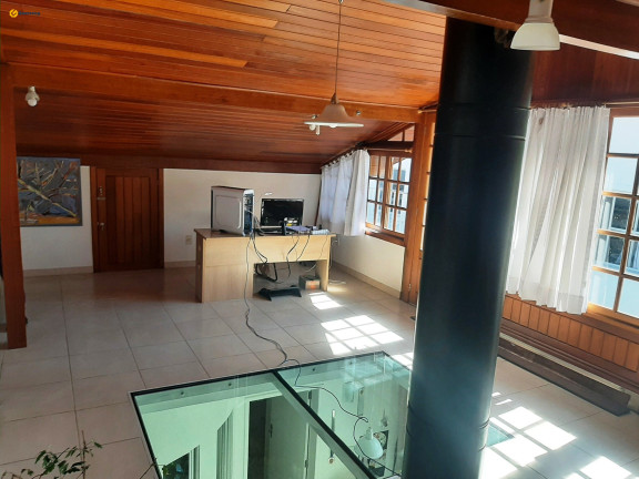 Imagem Casa com 6 Quartos à Venda, 391 m² em Carvoeira - Florianópolis