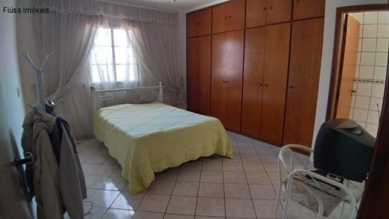 Imagem Sobrado com 3 Quartos à Venda, em Planalto Verde - Ribeirão Preto Imagem Sobrado com 3 Quartos à Venda, em Planalto Verde - Ribeirão Preto