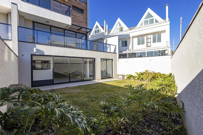 Imagem Casa de Condomínio com 3 Quartos à Venda, 294 m² em Santo Inácio - Curitiba Imagem Casa de Condomínio com 3 Quartos à Venda, 294 m² em Santo Inácio - Curitiba