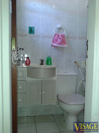 Imagem Casa de Condomínio com 3 Quartos à Venda, em Pq. California - Jacareí Imagem Casa de Condomínio com 3 Quartos à Venda, em Pq. California - Jacareí