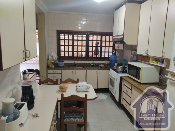 Imagem Sobrado com 3 Quartos à Venda, 244 m² em Vila Lavínia - Mogi Das Cruzes