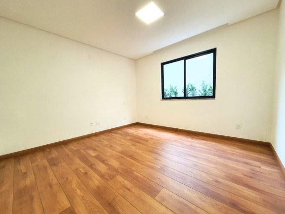 Imagem Casa com 3 Quartos à Venda, 168 m² em Comary - Teresópolis Imagem Casa com 3 Quartos à Venda, 168 m² em Comary - Teresópolis