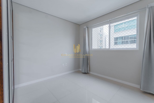 Imagem Apartamento com 3 Quartos à Venda, 127 m² em Pioneiros - Balneário Camboriú Imagem Apartamento com 3 Quartos à Venda, 127 m² em Pioneiros - Balneário Camboriú