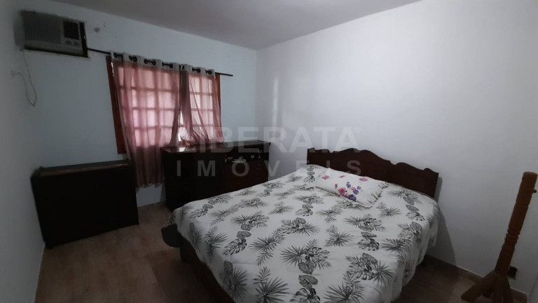 Imagem Casa com 6 Quartos à Venda, 340 m² em Meia Praia - Navegantes Imagem Casa com 6 Quartos à Venda, 340 m² em Meia Praia - Navegantes