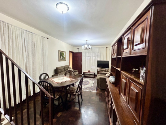 Imagem Casa com 2 Quartos à Venda, 136 m² em Jardim Regis - São Paulo