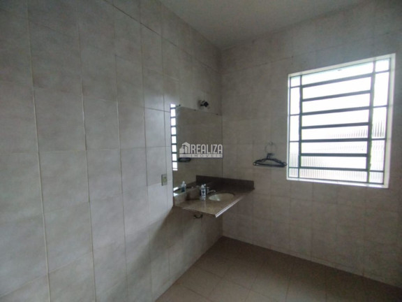 Imagem Casa com 3 Quartos à Venda, 243 m² em Centro - Uberaba Imagem Casa com 3 Quartos à Venda, 243 m² em Centro - Uberaba