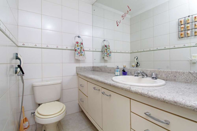 Imagem Imóvel com 3 Quartos à Venda,  em Moinhos De Vento - Porto Alegre