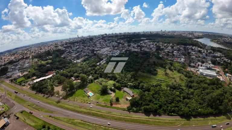Imagem Galpão à Venda,  em Centro - Cascavel