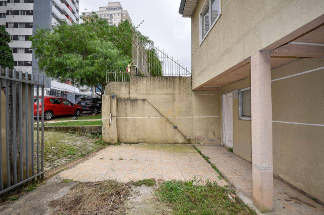 Imagem Sobrado com 3 Quartos à Venda, 117 m² em Cristo Rei - Curitiba