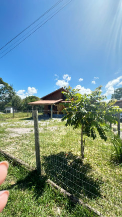 Imagem Imóvel com 2 Quartos à Venda, em Araçatuba - Imbituba Imagem Imóvel com 2 Quartos à Venda, em Araçatuba - Imbituba