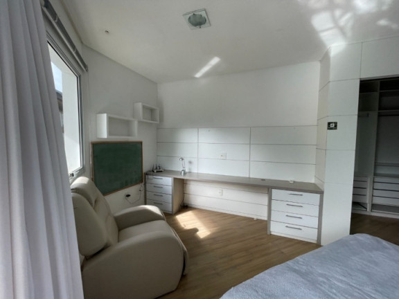 Imagem Casa com 4 Quartos para Alugar, 400 m² em Jurerê - Florianópolis