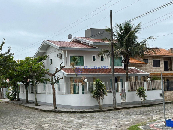 Imagem Sobrado com 6 Quartos à Venda, 243 m² em Centro - Penha Imagem Sobrado com 6 Quartos à Venda, 243 m² em Centro - Penha