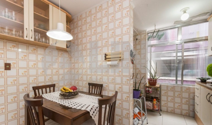 Imagem Apartamento com 2 Quartos à Venda, 62 m² em Petrópolis - Porto Alegre Imagem Apartamento com 2 Quartos à Venda, 62 m² em Petrópolis - Porto Alegre