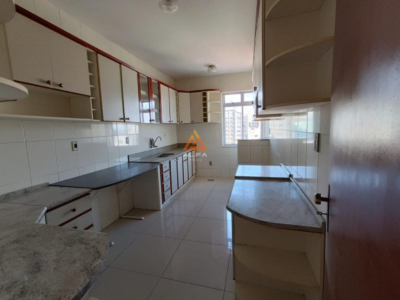 Imagem Cobertura com 4 Quartos para Alugar, 230 m²