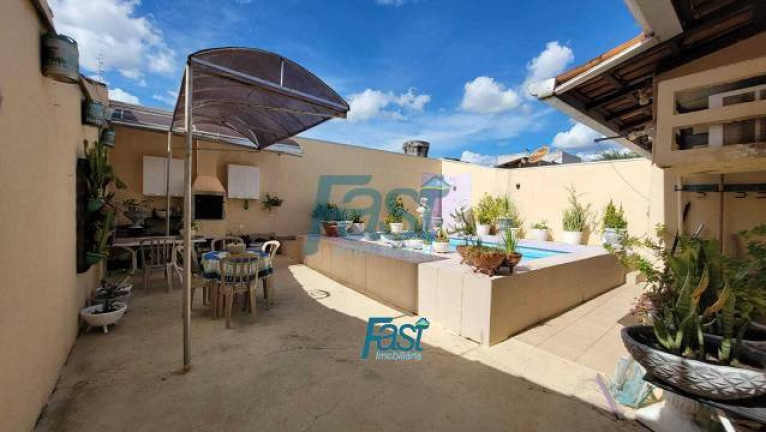 Casa com 3 Quartos à Venda, 360 m² em Barra Do Pari - Cuiabá