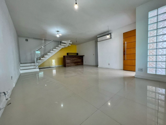 Imagem Casa de Condomínio com 4 Quartos à Venda, 160 m² em São Francisco - Niterói Imagem Casa de Condomínio com 4 Quartos à Venda, 160 m² em São Francisco - Niterói