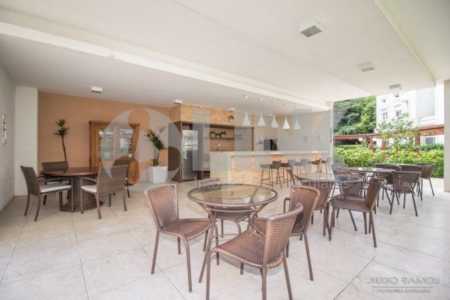 Imagem Apartamento com 2 Quartos à Venda, 69 m² em Passo Da Areia - Porto Alegre Imagem Apartamento com 2 Quartos à Venda, 69 m² em Passo Da Areia - Porto Alegre