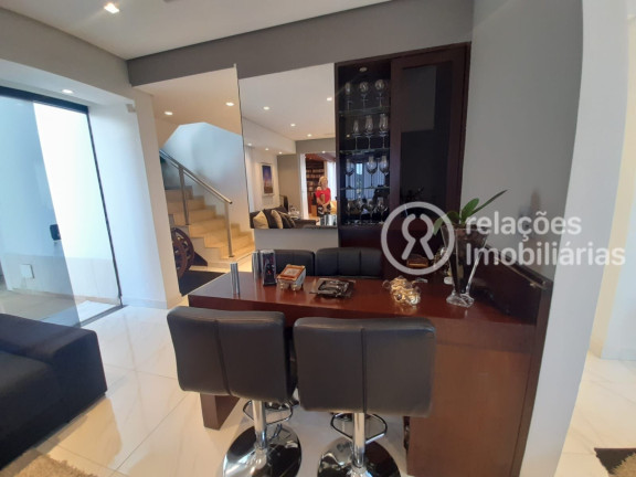 Imagem Casa com 5 Quartos à Venda, 462 m² em Santa Lúcia - Belo Horizonte Imagem Casa com 5 Quartos à Venda, 462 m² em Santa Lúcia - Belo Horizonte