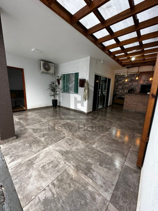 Imagem Casa com 3 Quartos à Venda, 71 m² em Centro - Cascavel