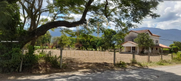 Imagem Imóvel com 4 Quartos à Venda, 2.100 m² em Santa Cândida - Itaguaí